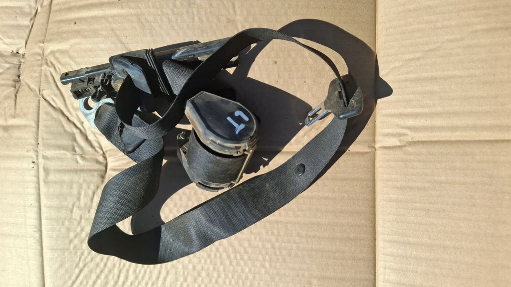 фото №1, Pas безпеки перед volkswagen lt 9518000000