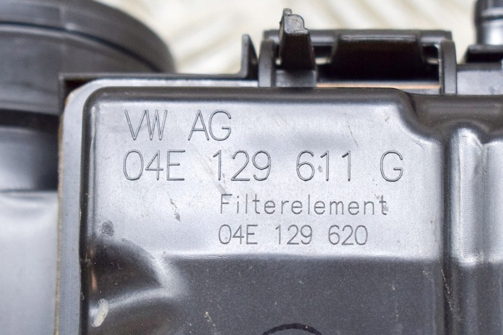 фото №5, Audi a3 sportback 8v 1.4 tfsi e-tron фільтр повітря box 04e129611g 110kw 2