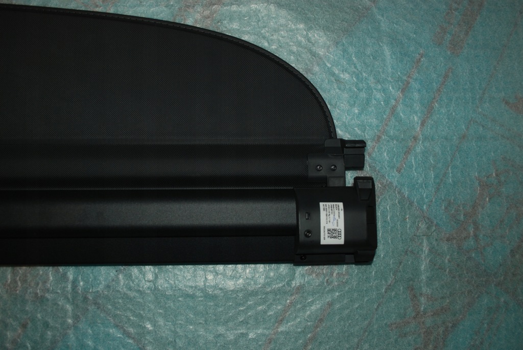 Audi q8 4m8 шторка багажника оригінал 2018- 4m8863553 Зі Шроту