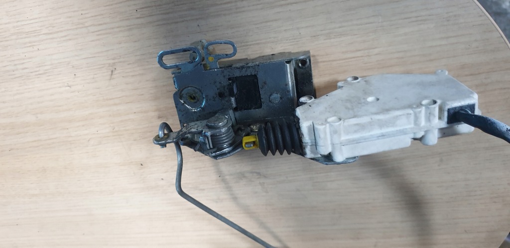 фото №1, Замок дверь левая str. scania 4 центральный