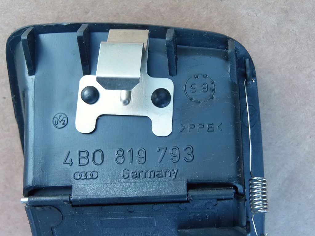 фото №4, Решётка обдув левая audi a6 c5 4b1819793