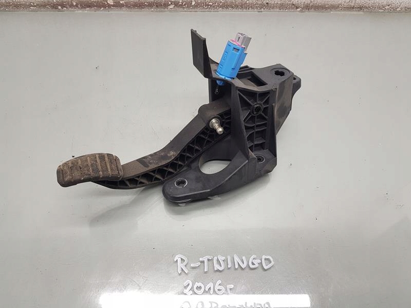 фото №1, Педаль сцепления renault twingo iii 0.9 465030341r