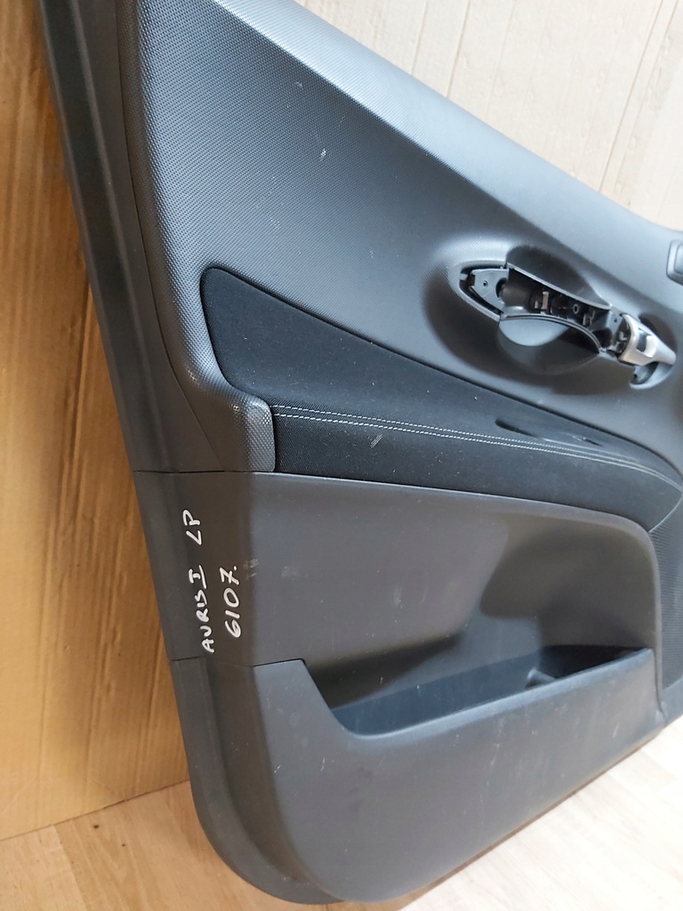 фото №6, Toyota auris i обшивка дверь левый перед обивка