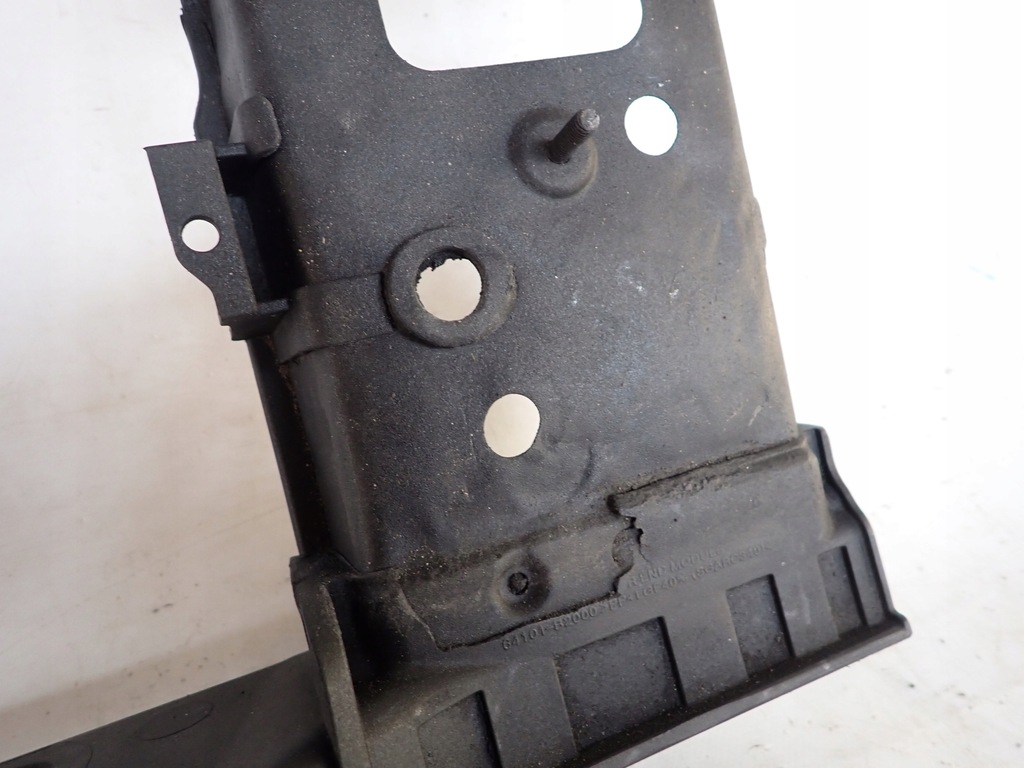 фото №8, Kia soul ii 13 pas передний усилитель