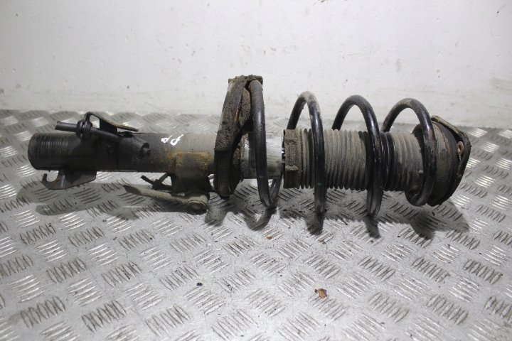 фото №4, Амортизационная стойка правый перед volvo c30 2.0d