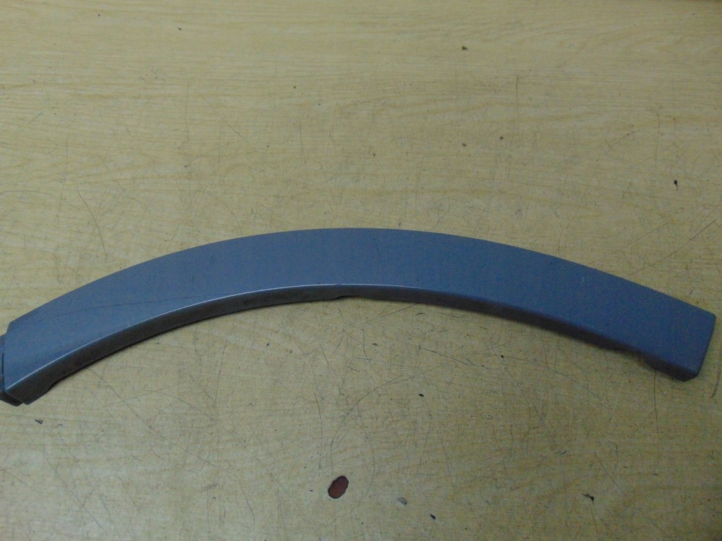 фото №1, Накладка крыла правая перед audi e-tron