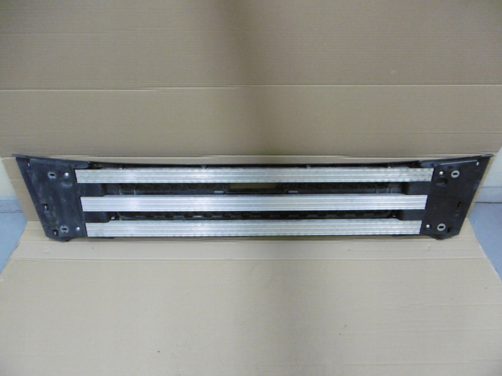 фото №2, Решітка радіатора підніжка лавка scania r s