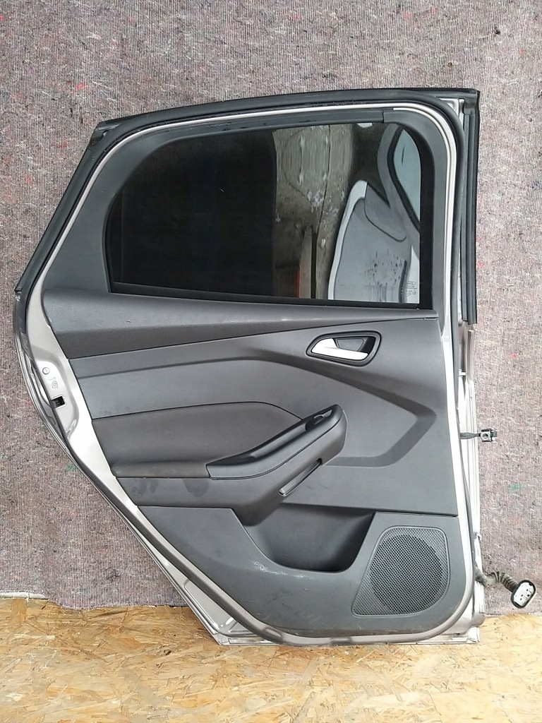 Двері ліва задній ford focus mk3 hb Ціна