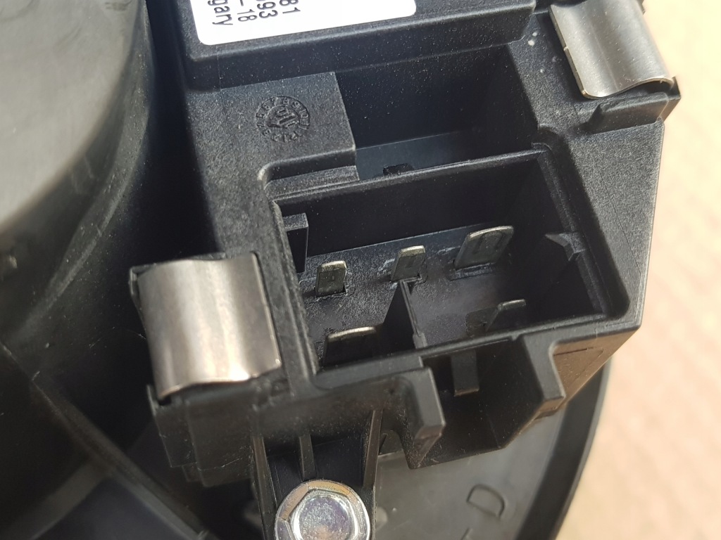 Воздуходувка обдув + резистор / seat leon ii vw golf v audi a3 8p / - исправна Киев