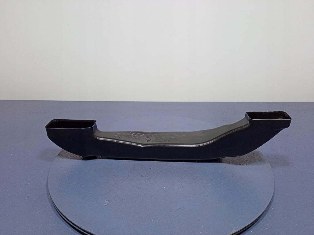 фото №3, Bmw ix i20 труба воздухозаборник канал воздуха правый 9490607