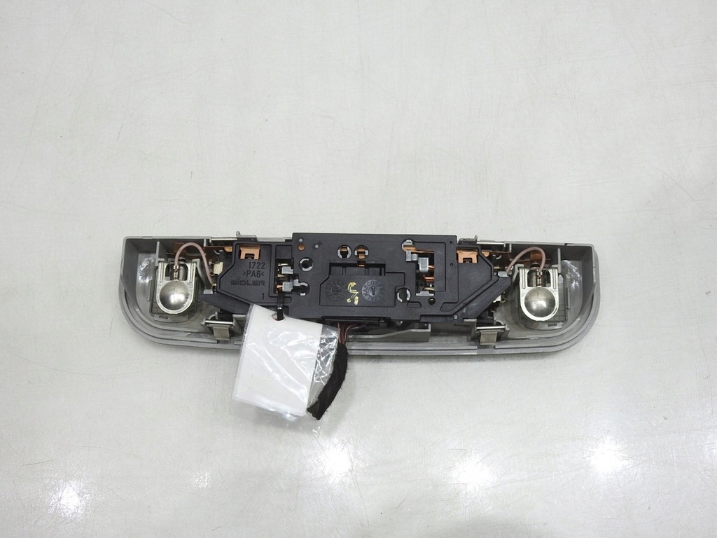 фото №6, Лампа освітлення салону audi a4 b7