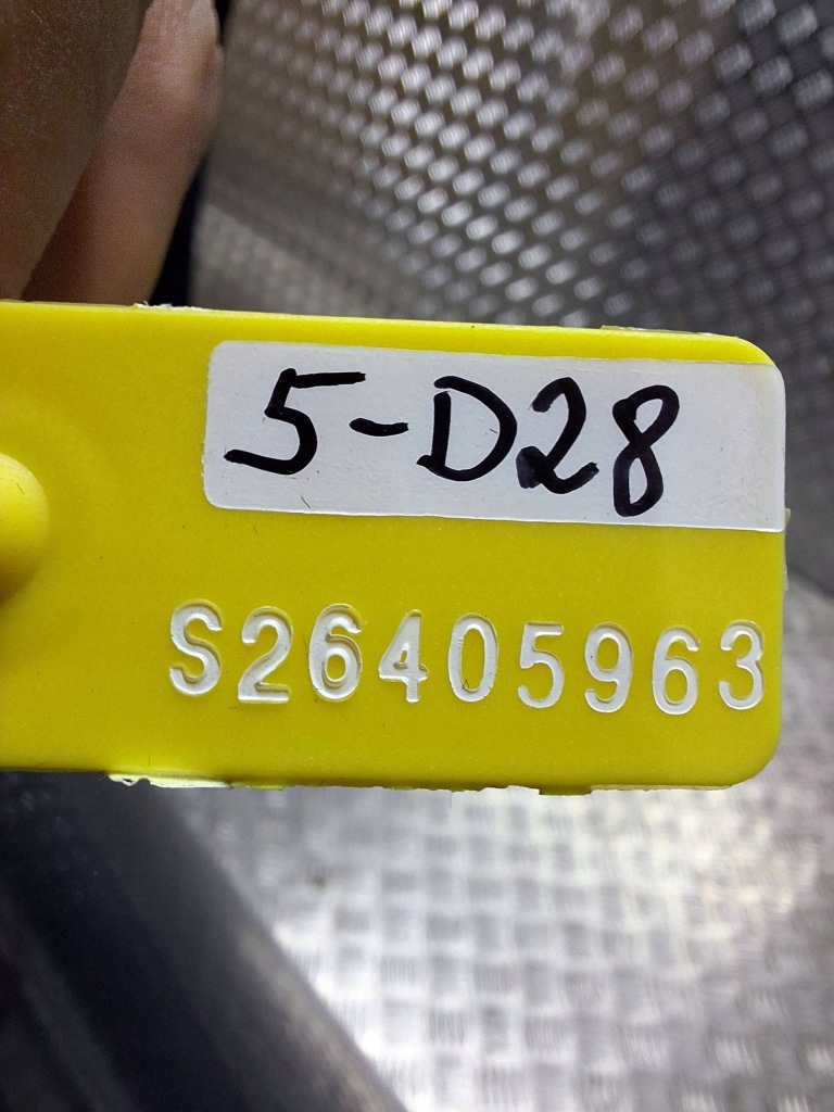 Дверей ліве перед alfa romeo giulietta комплектна Недорого