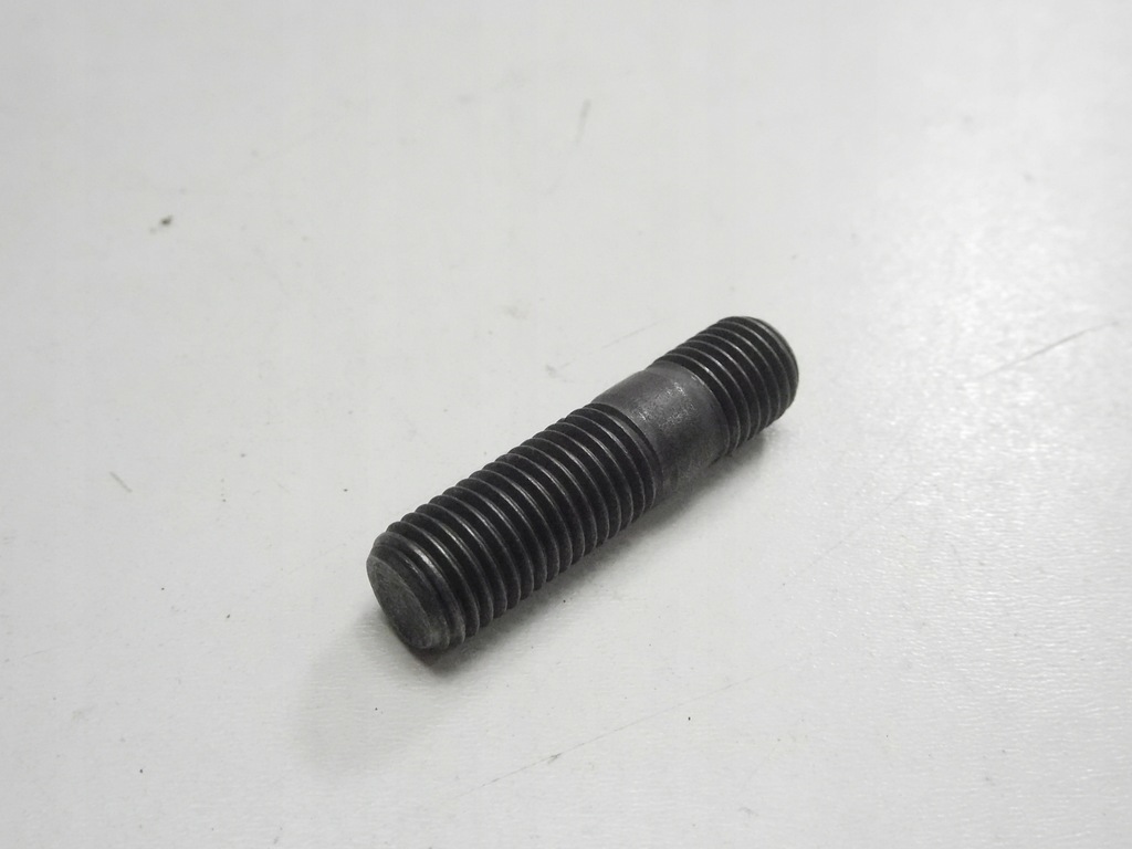 фото №8, Шпилька turbo mitsubishi pajero ii оригинальный номер md050074