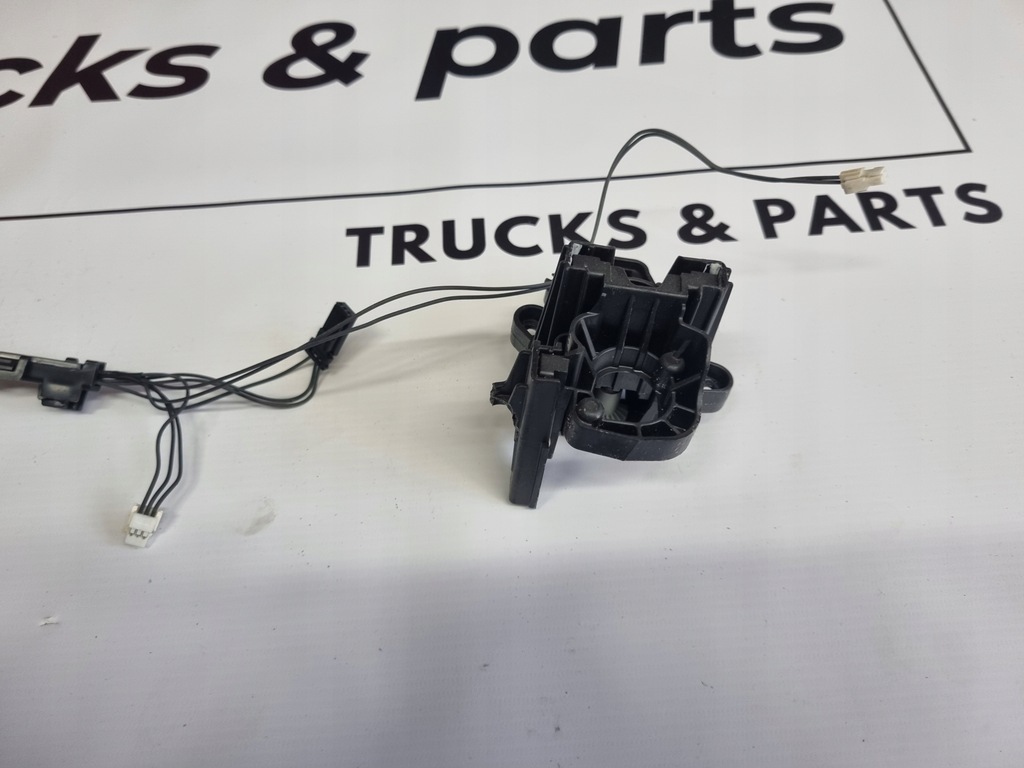 фото №6, Жгут лампы фара правая volvo fh 5