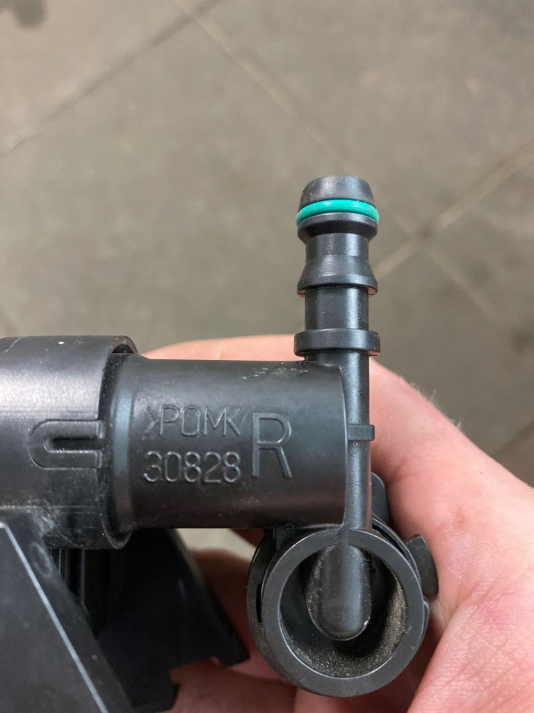 2008 toyota corolla e140 e150 насадка распылителя лампы передней 30828 с Разборки