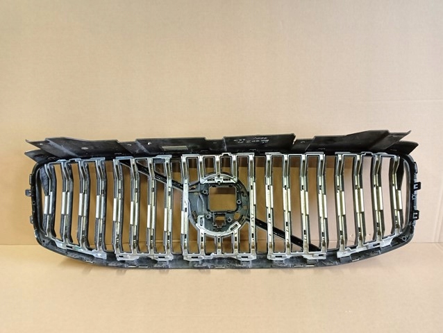 Решітка  решітка радіатора решітка радіатора volvo xc60 xc-60 2 2 рестайлінг  22- Київ