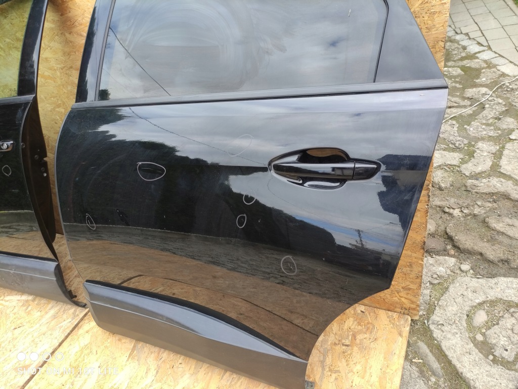 фото №1, Peugeot 5008 ii двері ліва задня чорні