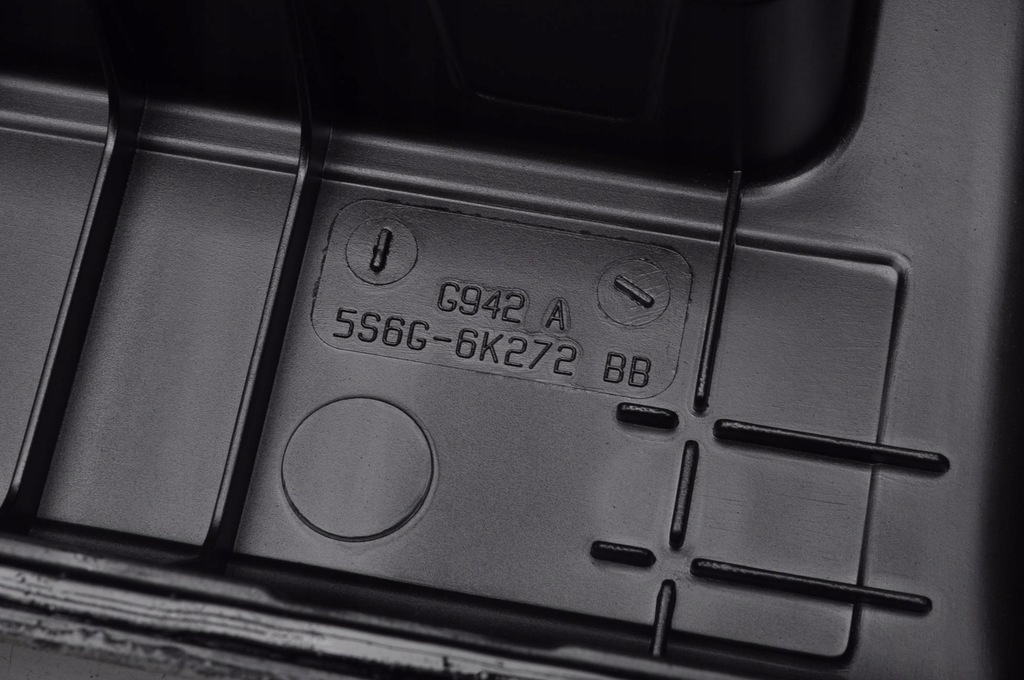 фото №6, Volvo s40 ii v50 c30 c70 2.0 16v 146km крышка клапанов p0 5s6g-6k272 bb