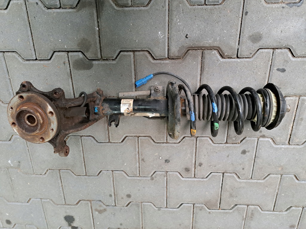 фото №1, Citroen c3 ii ds3 амортизационная стойка поворотный кулак левая 1.6