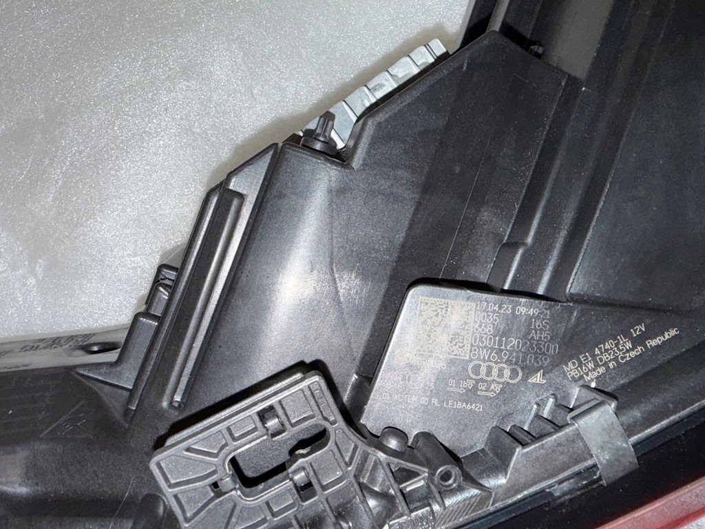 фото №11, Audi a5 lift matrix лампа ліва комплектна idealna 8w6941039