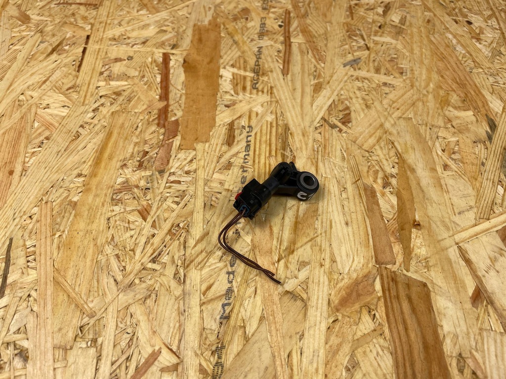 фото №5, Датчик удара ударный штекер maserati levante 51943477