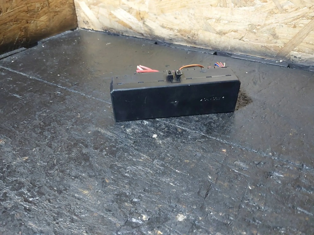 фото №10, Рамка / модуль запобіжників mercedes-benz a0005400072