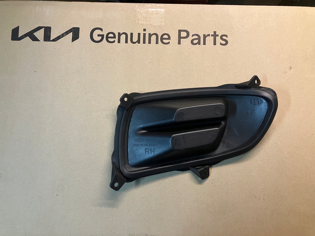 фото №1, Заглушка бампера перед правий kia carens 865242f500