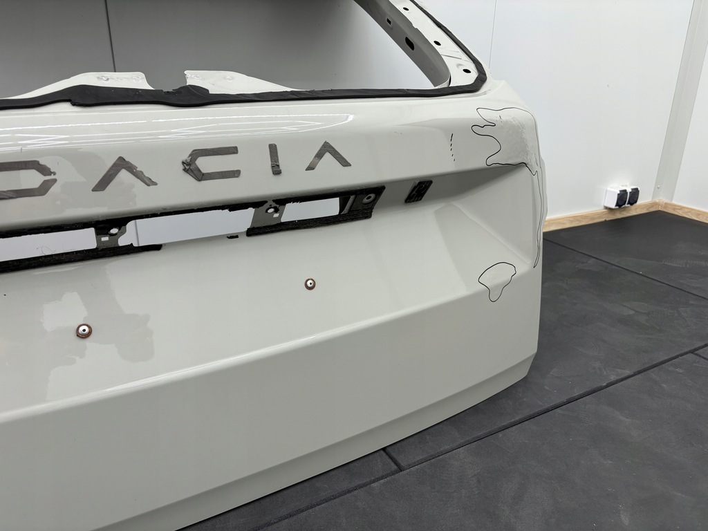 фото №5, Dacia duster iii 2024r-- крышка багажника багажника задняя задняя