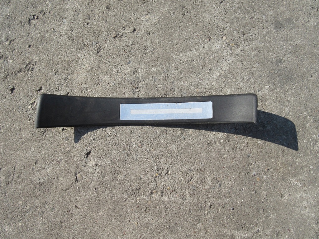 фото №1, Audi a4 b7 молдинг порог накладка задняя 8e0853375p