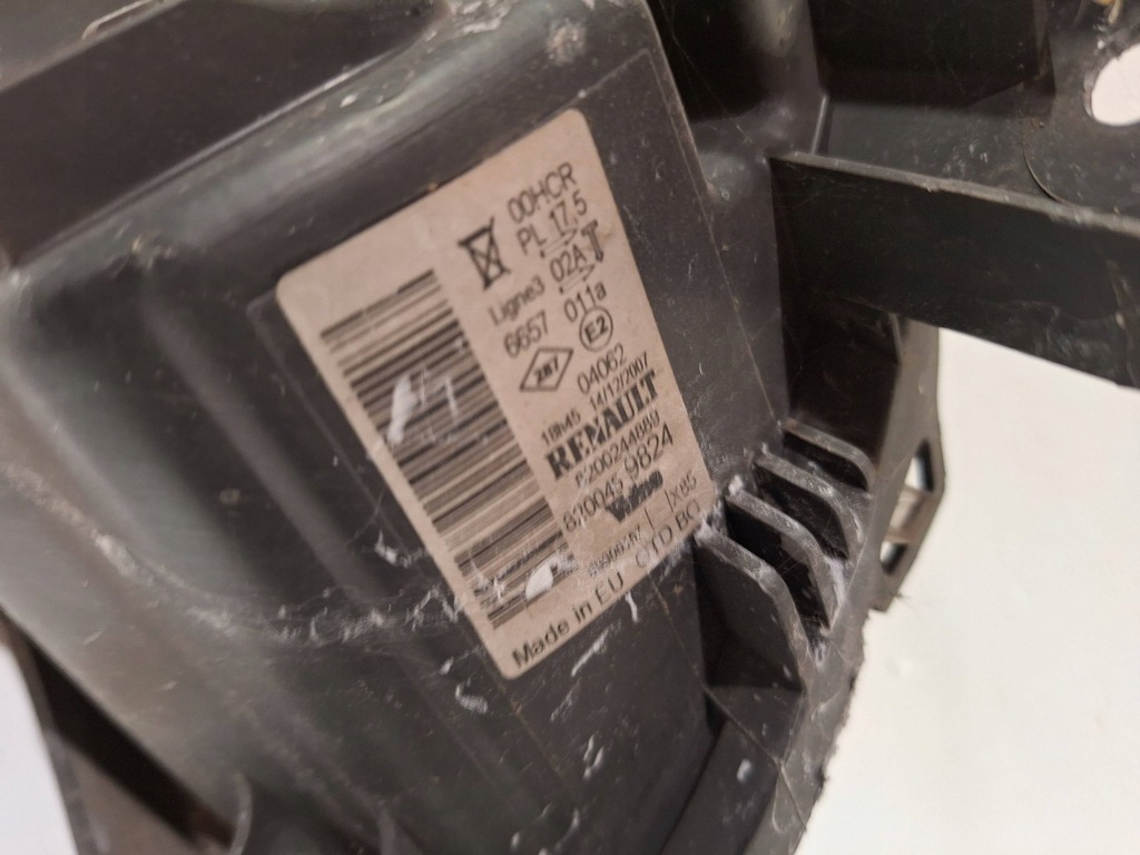 фото №6, Лампа перед левая 8200244889 renault clio iii 06-