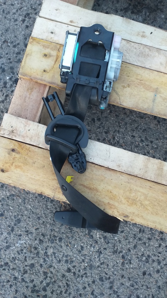 фото №1, Pas безопасности правый перед передний audi a5 8t sportback 8t8857706c