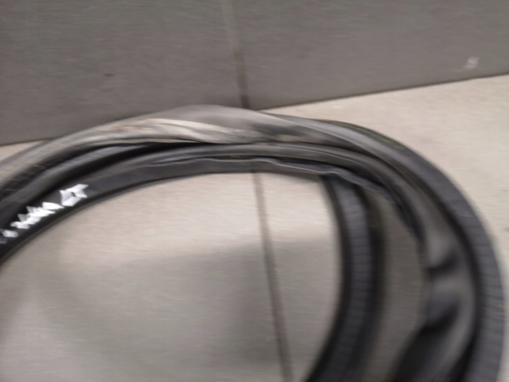 фото №8, Прокладка дверь левый задняя audi a4 b6 8e5833721b