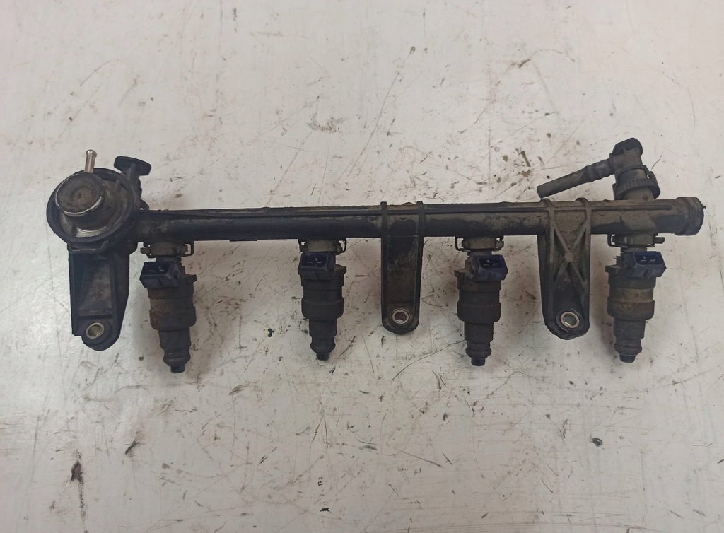 фото №1, Молдинг впрыскная renault megane scenic