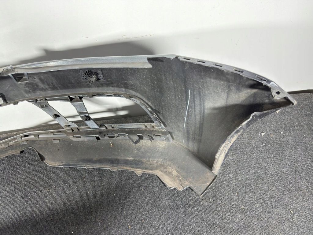 Vw jetta vi 6 5c6 рестайлінг  15-18 бампер передній перед без  омивачі повний гарний Зі Шроту