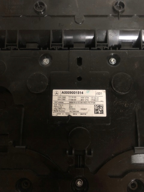 фото №1, Лампа потолочный 0009061514 mercedes лампа кабины