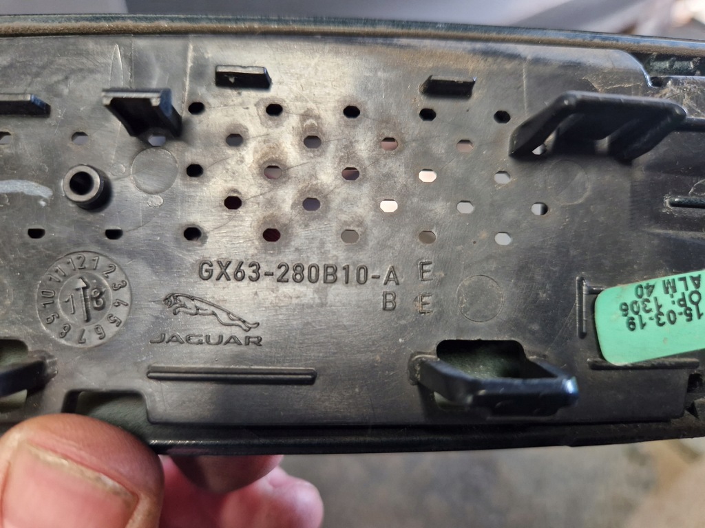 фото №5, Jaguar xf x260 молдинг крыла передняя правая