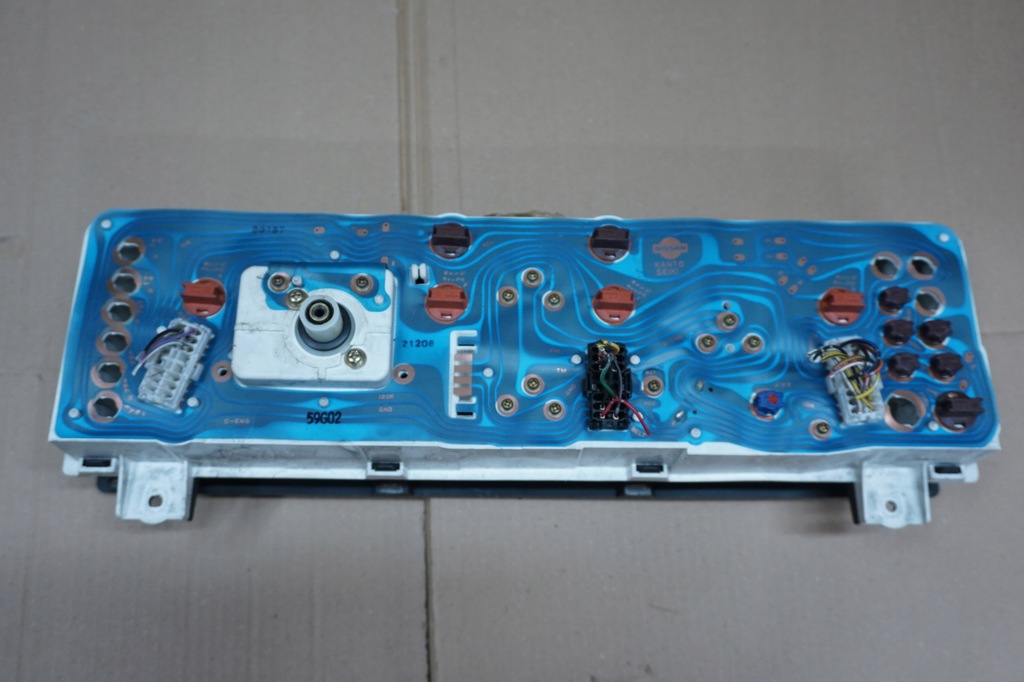 фото №7, Nissan navara d21 king cab счетчик приборы км/ч 2,5 d eu