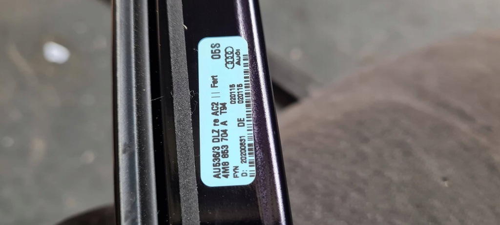 фото №11, Sq8 4m rsq8 q8 молдинг кровельная правая sline czarna 4m8853704a t94