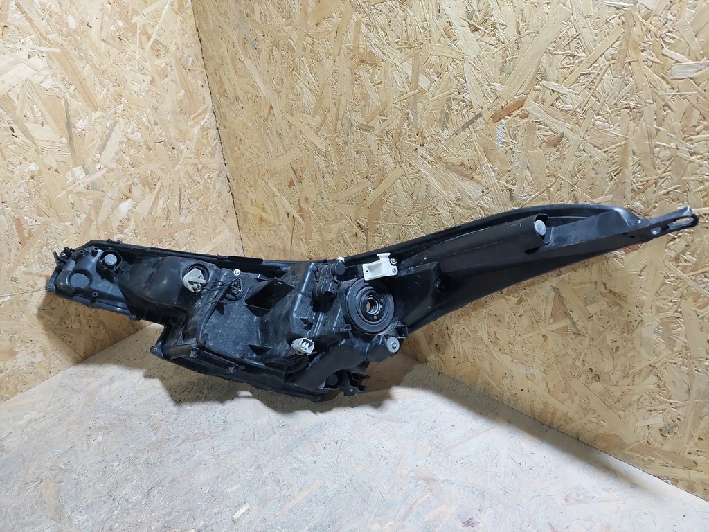 фото №12, Toyota c-hr 2018 лампы передние