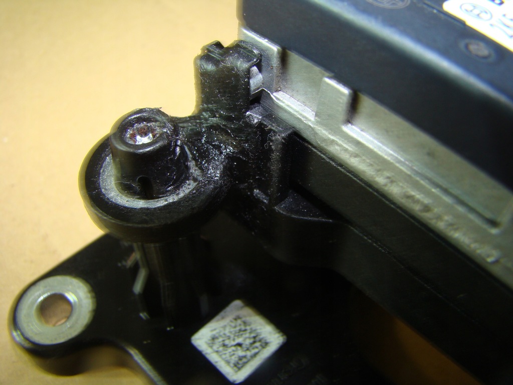 фото №3, Vw caddy 2k5 15r .радар датчик distronic