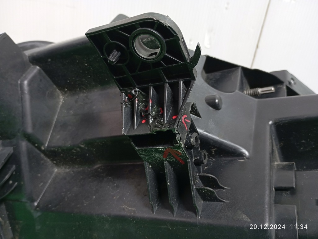 фото №10, Лампа права перед full led vw id3 id.3 10b941036a iq.light