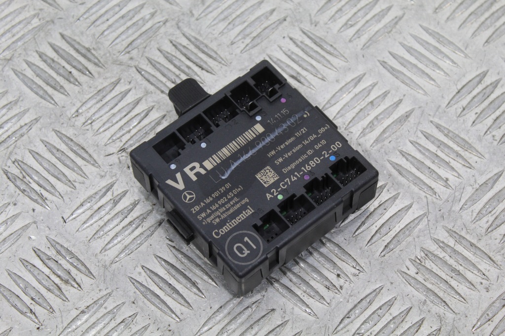 фото №1, Модуль блок управления дверь правый перед infiniti q30