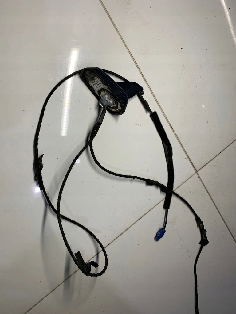 фото №1, Audi s5 антенна gps 8t0035503h