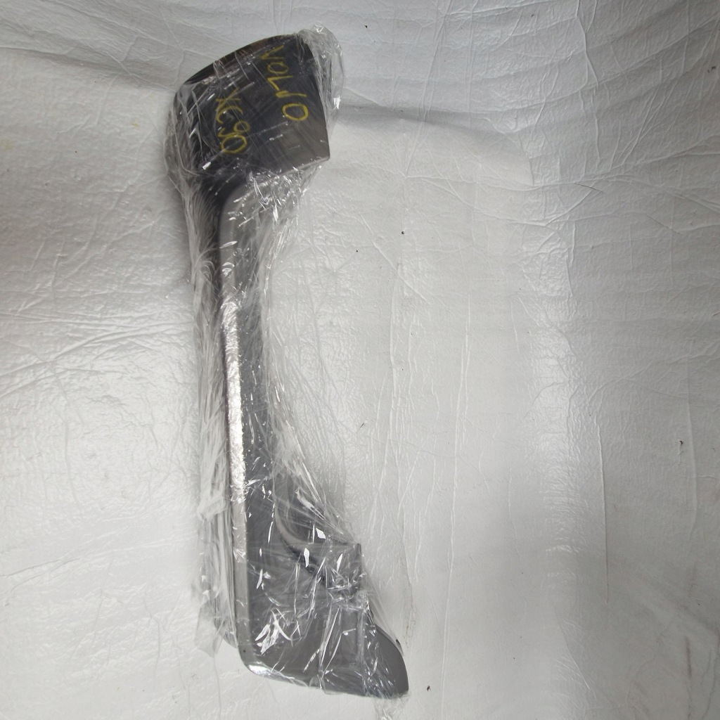 Молдинг бампера обшивка уголок спойлер volvo xc90 xc 90 r design r-design Цена