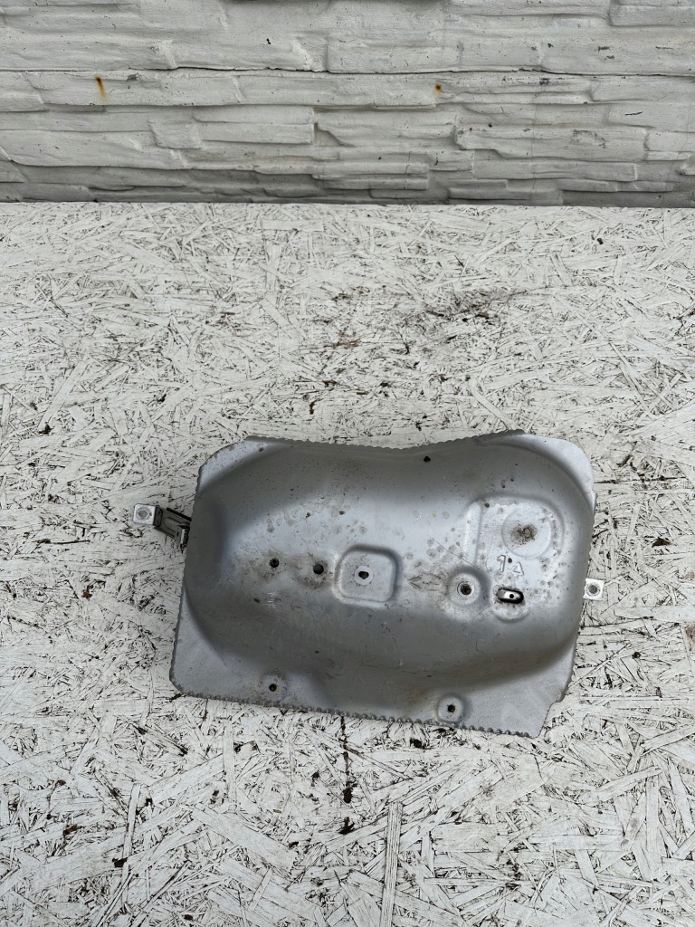 фото №1, Rav4 v защита шумоизоляция бака топлива