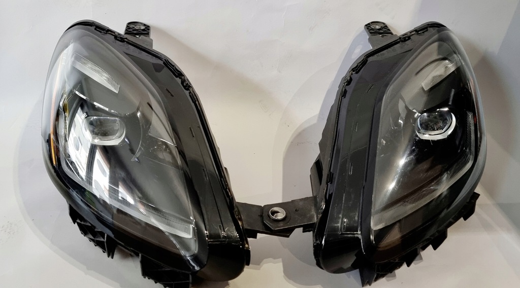 фото №1, Maserati grecale лампа правая левая перед 2023