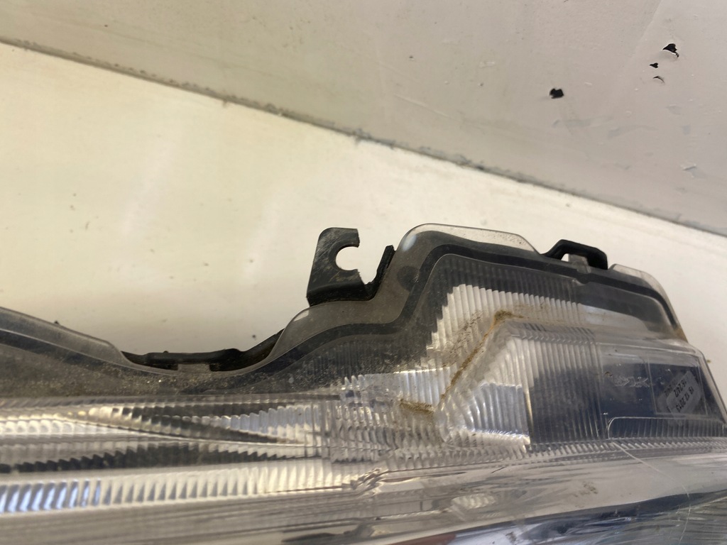 фото №8, Nissan leaf i лампа правый перед 26010 3nl0a