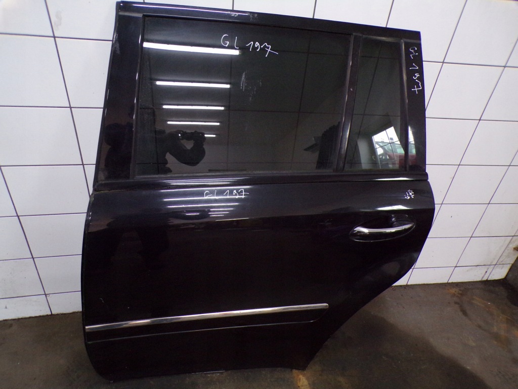 Купить Дверь левый задний  mercedes gl x 164 lak 197