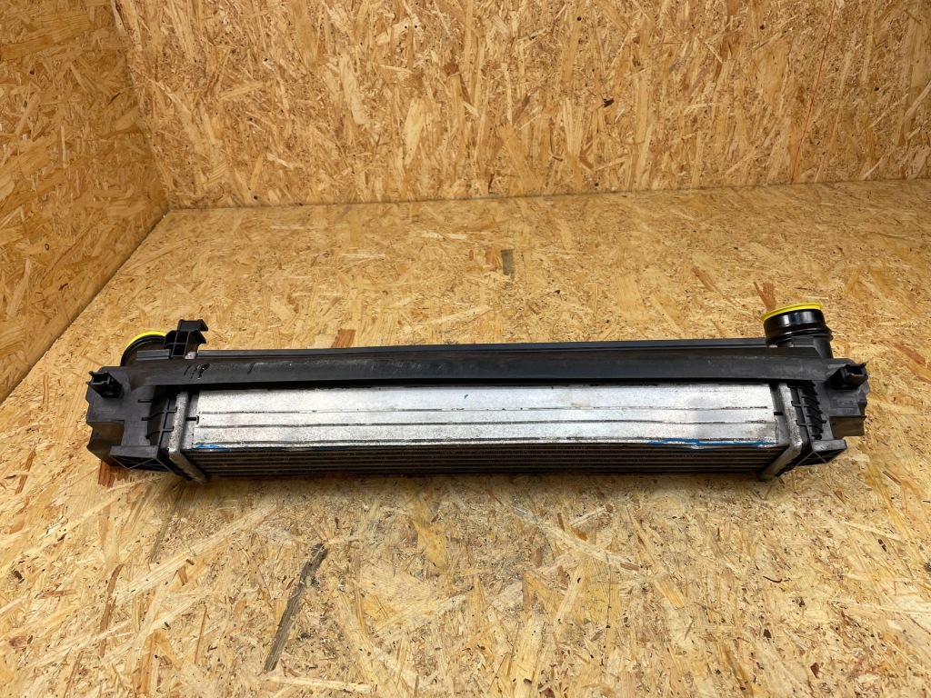 Радіатор повітря інтеркулер bmw f39 f40 f45 f46 f48 f55 f56 f60 7617597 Оригінал