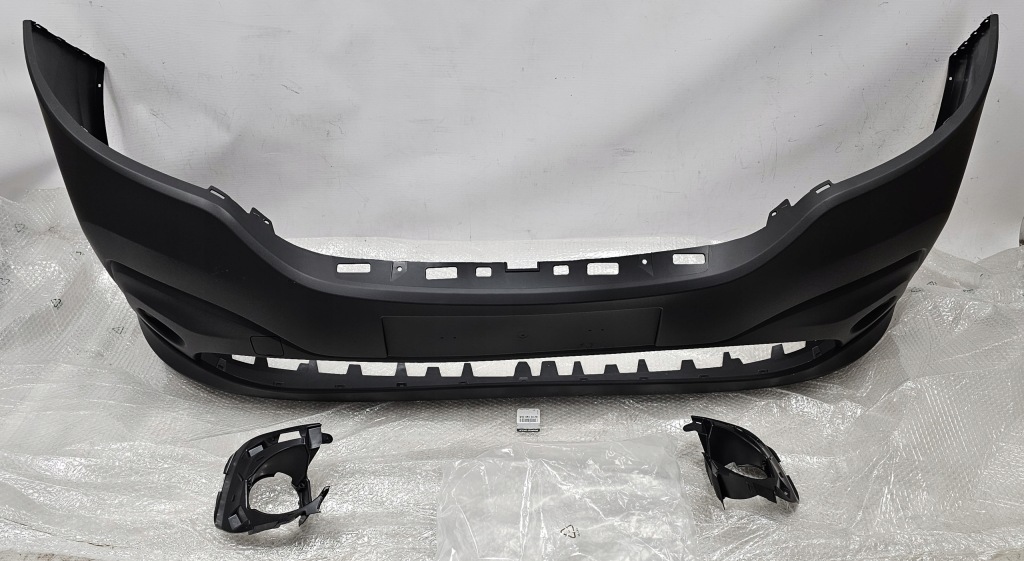 Купити Новий оригінальний бампер перед передній renault trafic iii 3 2014-2020